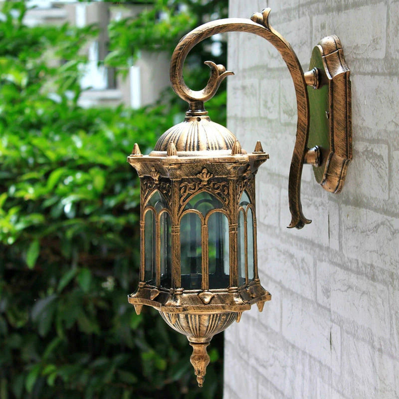 Outdoor Wall Light